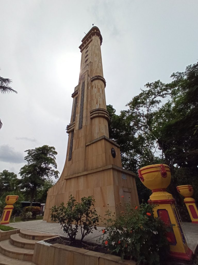 Monumento el Faro de Buga
