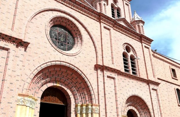 La Basilica menor de Buga
